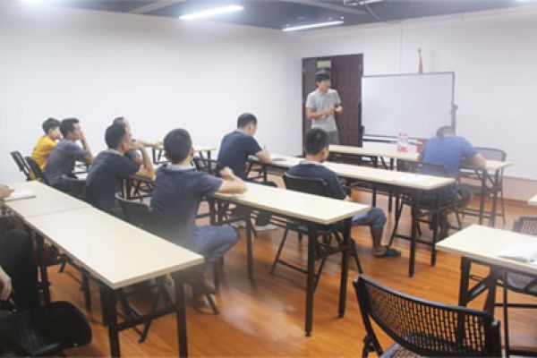 仲博CBIN全金属检测机培训现场